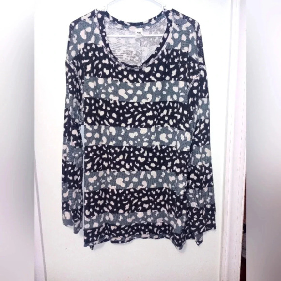 Sew in love top - Picture 1 of 1